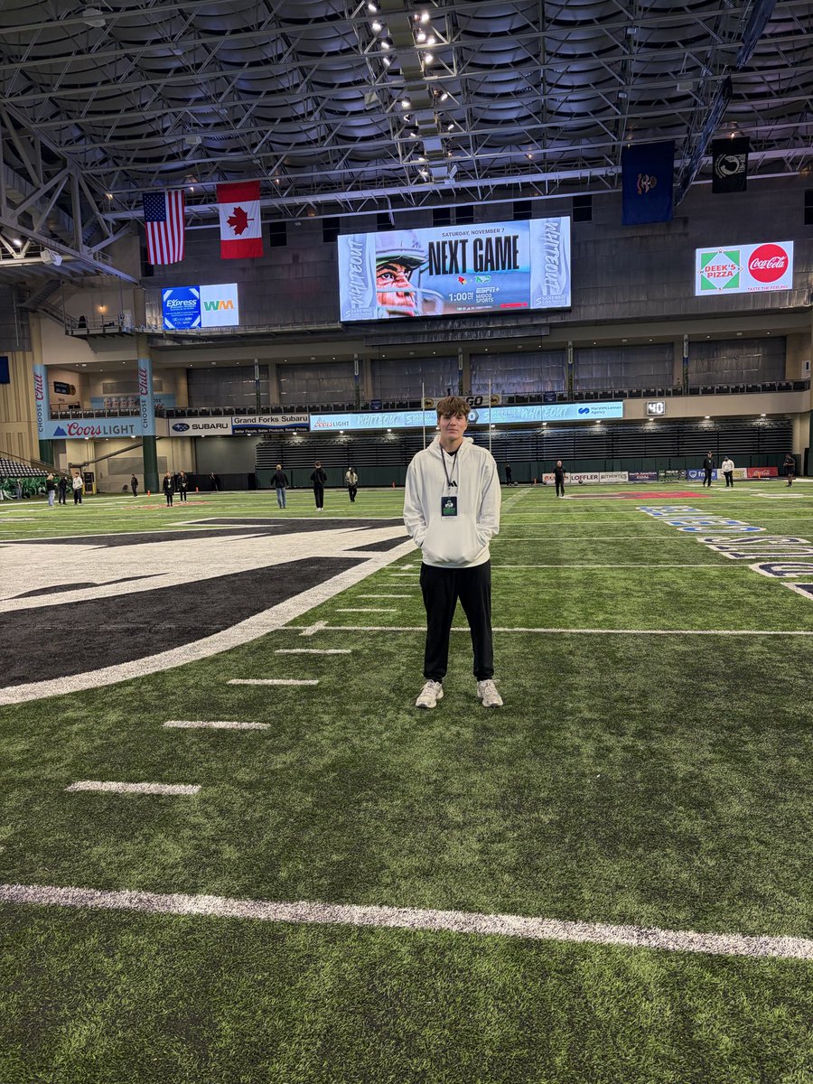 sethw_qb_2028's tweet photo. Thank you @UNDfootball having me out for an awesome game day experience this Saturday! @dfreund7 @coachstepps https://t.co/Trv7GXp4rs