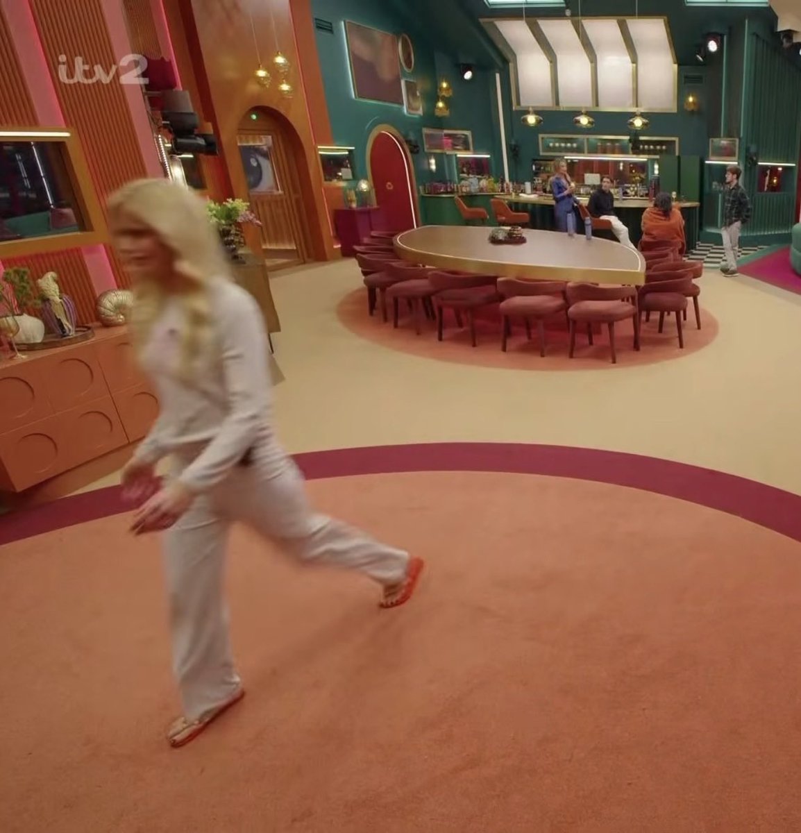 superTV247's tweet photo. I’m not even kidding you could SEE the smirk on Rhianna’s face as she walked through there ready to spread what was said. She is the absolute WORST #BBUK https://t.co/qJ33eORz1e