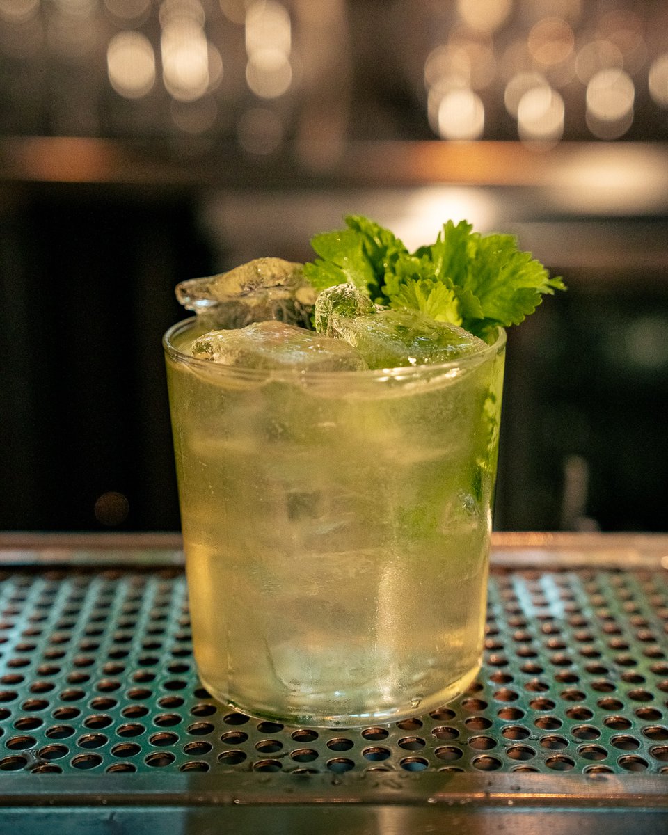 MuratSNAN's tweet photo. SUNDAY DISCO

Mulita pisco, akvavit, sour peach, cilantro, tonic, spicy dill. Cilantro lovers, this one’s for you. Bright pisco, dill-chili tincture, acid-adjusted peach, tonic, and plenty of fresh cilantro. Available for six weeks only. https://t.co/HS4Z9VDphi