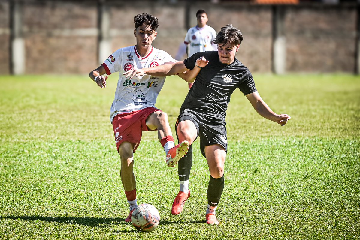 intersmoficial's tweet photo. +3 pontos para os Guris da Baixada ���🏻

Pela Copa Regional Sub-17, os Guris da Baixada enfrentaram o São Borja, fora de casa, e conquistaram mais uma vitória na competição pelo placar de 1 a 0.

⚽️ Gol do Alvirrubro: Luan

📸 Renata Medina / Inter SM https://t.co/0E6poxKX4W