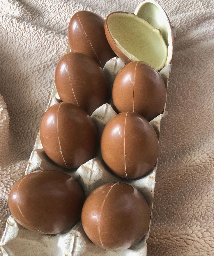 TheSpiderfetus's tweet photo. Time for some eggs.  ✨️❗️ https://t.co/FwH6jWaat2