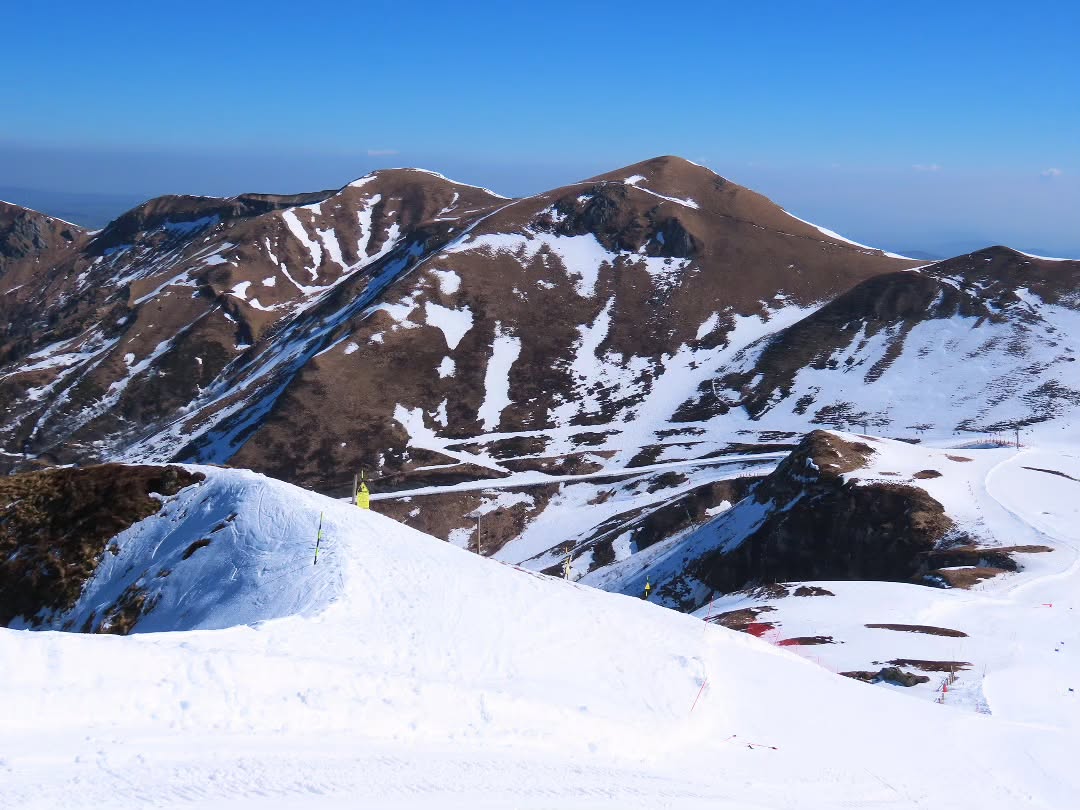 JaniraSaxa's tweet photo. Mont-Dore, Puy-de-Dôme — mars 2026, jour 3 https://t.co/nSpwrppIe6