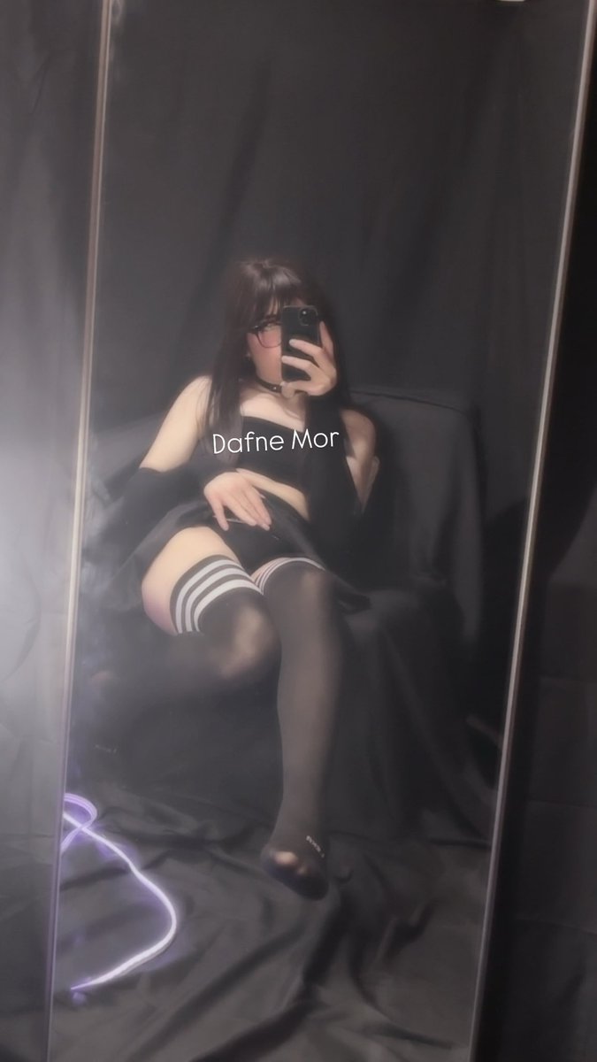 YukiRox10's tweet photo. 🖤 quiero 🥲
.
.
#Femboy #femboyespañol #femboys https://t.co/p982ZYP7Vk