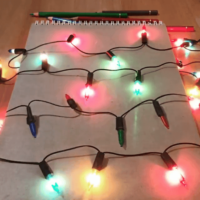 DesignStack_co's tweet photo. (press the link, to see of this)
#Christmas #Lights.  🍃️🌺️🍃️
Drawing Illusions Mixed With #Real Objects. By Elif Nihan Sahin. https://t.co/hqRijTIltz https://t.co/wVZOq1RvaU