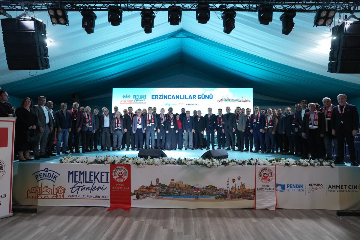 BY's tweet photo. Erzincanlılar Günü’nde kıymetli hemşehrilerimle bir araya geldik.

Birlik ve beraberliğimizi pekiştiren, memleketimize duyduğumuz sevgi ve bağlılığı yaşatan bu anlamlı buluşmada emeği geçen herkese teşekkür ediyorum.

📍 Pendik Millet Bahçesi https://t.co/zkXff60MEg