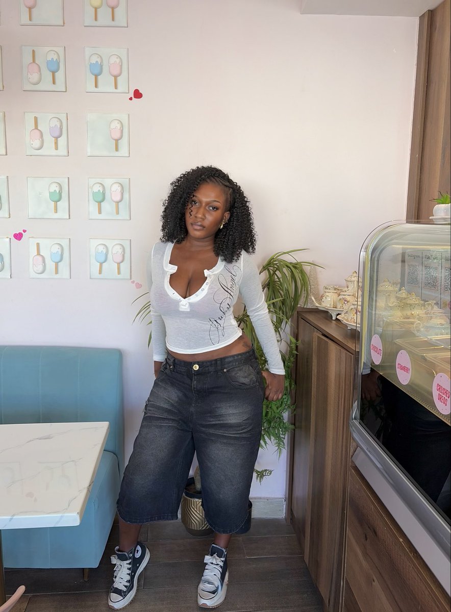 liitheiconn's tweet photo. how can u say no to me https://t.co/vDyRdPDLIp
