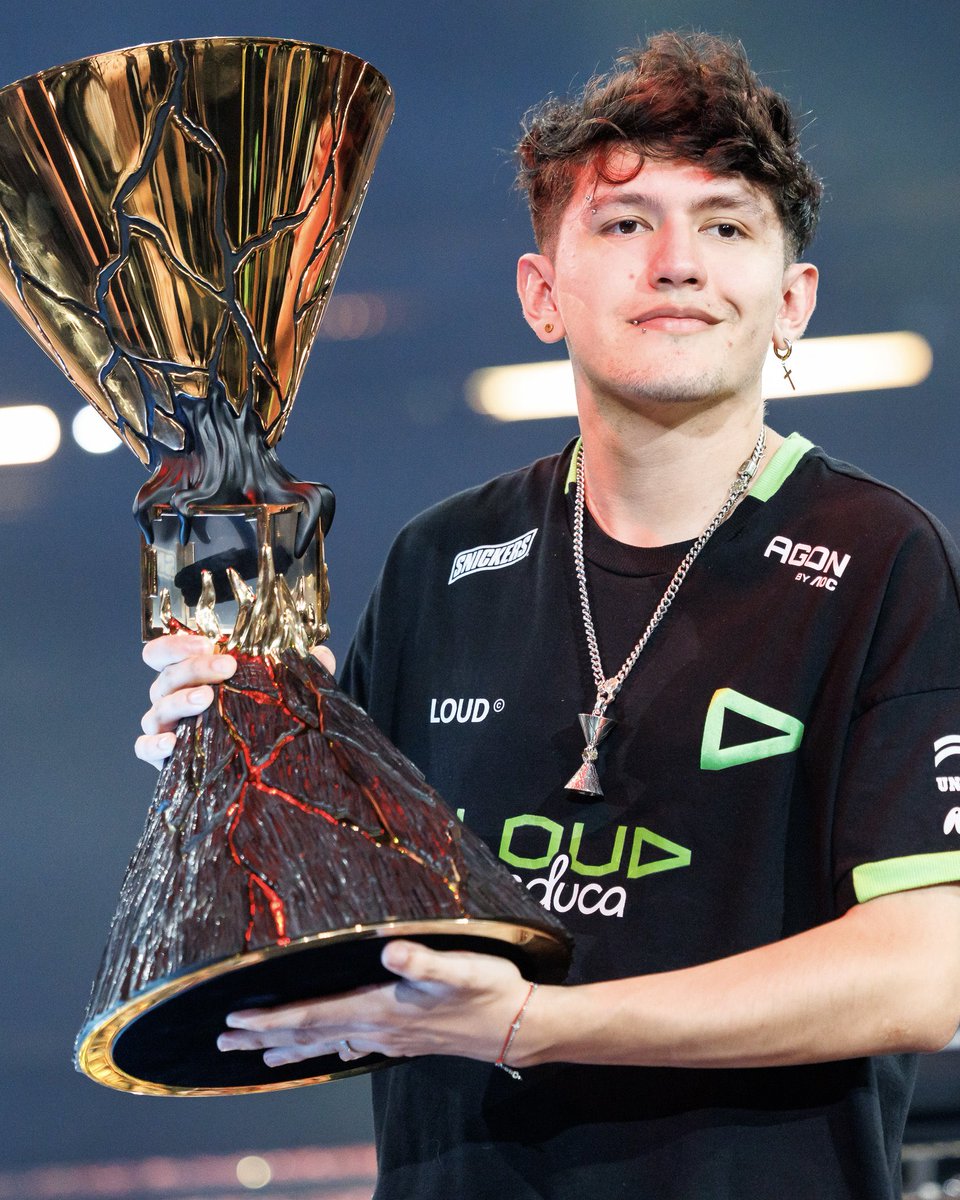 Loud_darkerVL's tweet photo. 🏆 https://t.co/ArBk8Z2fBm