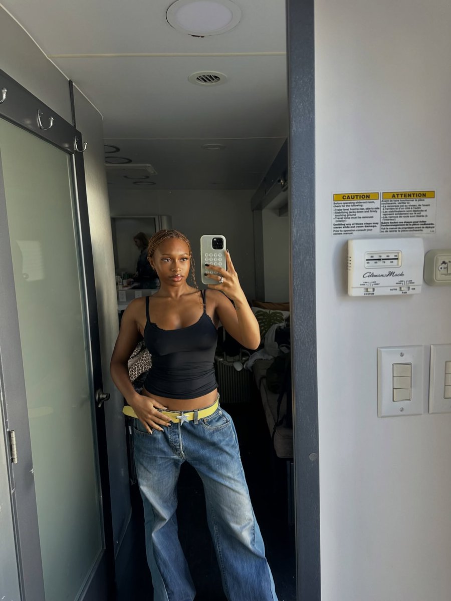 throwbacksflo's tweet photo. renee via Instagram post 1 year ago today with "🫧Here there everywhere🫧"(19th October 2025) https://t.co/U719Z3CxJy