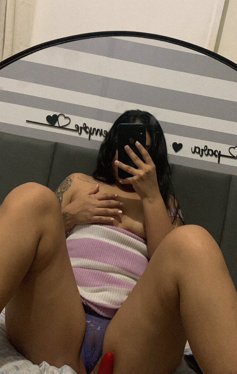 casalf0rtal's tweet photo. Enquanto ele joga no computador eu fico brincando com a bucetinha pra vocês 🔥
Últimas vagas 13,95 R$ 👇🏻

https://t.co/4DDeEEqjff https://t.co/TlH2QK2TRv