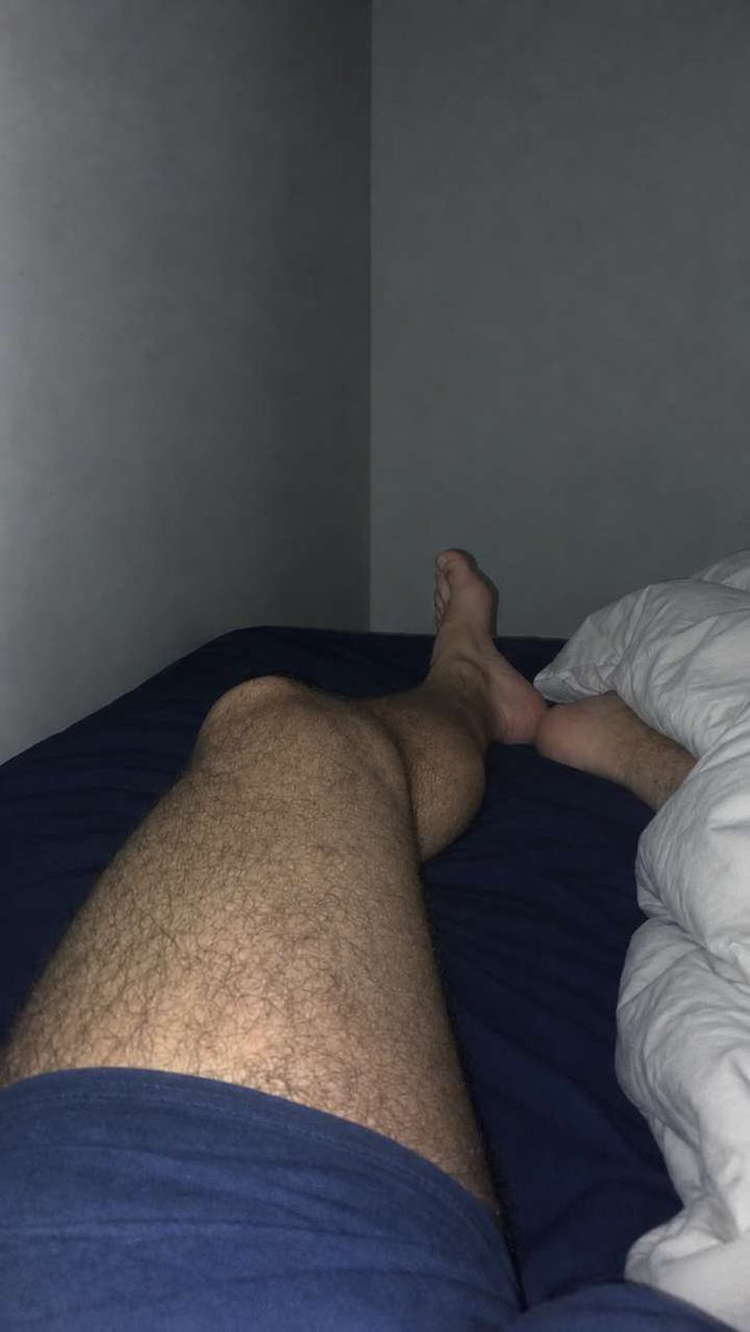 AmirLeDom's tweet photo. Vous kiffez mes iep ?😈👣
#feet #gayfeet #pieds #fetish #cashmaster #cashpig #pig https://t.co/j6mXcGFGMb