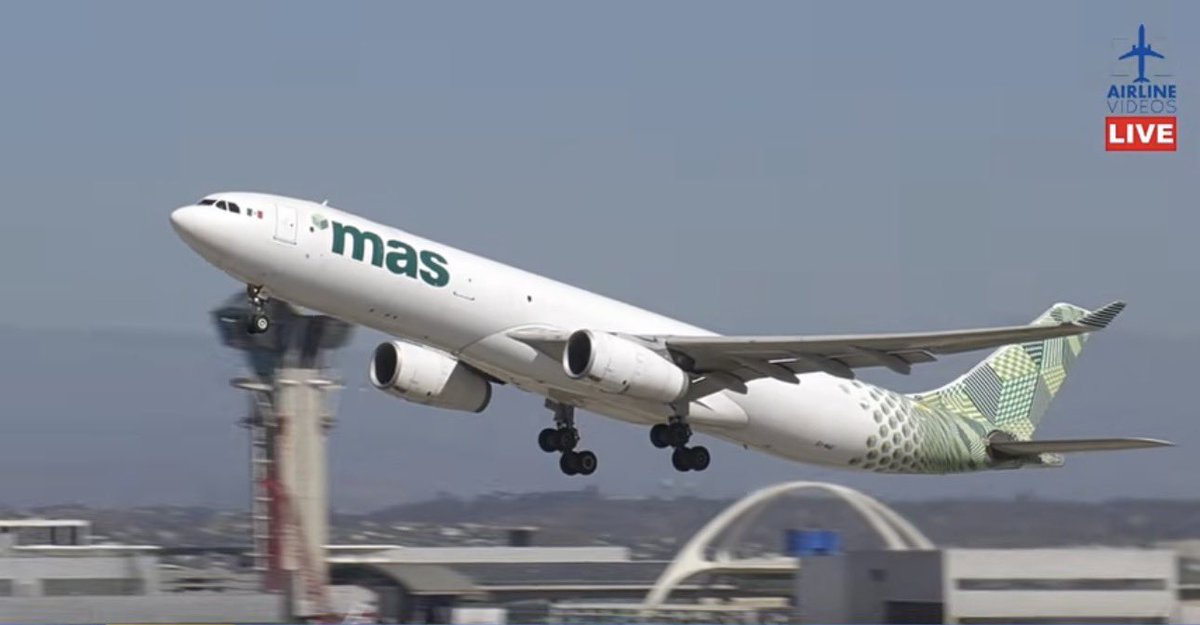 airlinevideos's tweet photo. Sunday FUNday at LAX! The party rolls on and we’re bringing it to you LIVE all afternoon! Join us! ✈️✈️

🔴LIVE LOS ANGELES (LAX) AIRPORT ACTION! (October 18th, 2026) https://t.co/wWSeHsodI7 via @YouTube https://t.co/X7iGOdBZCI