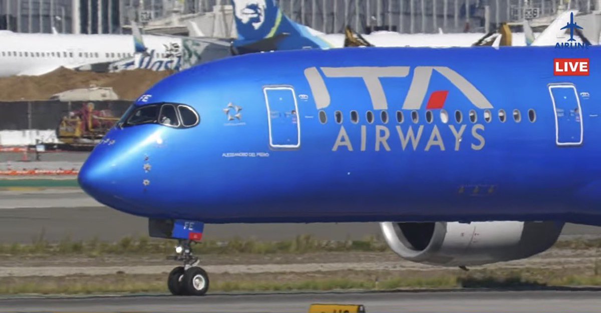 airlinevideos's tweet photo. Sunday FUNday at LAX! The party rolls on and we’re bringing it to you LIVE all afternoon! Join us! ✈️✈️

🔴LIVE LOS ANGELES (LAX) AIRPORT ACTION! (October 18th, 2026) https://t.co/wWSeHsodI7 via @YouTube https://t.co/X7iGOdBZCI