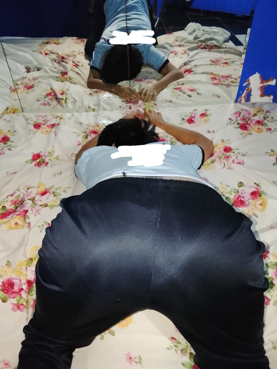 jesusrvbaa's tweet photo. Ufff quériko cuando los 🐣🐣🐣 quieren experimentar cosas nuevas
#rt para subir el vídeo 
Video completo en mi canal de Telegram uwu https://t.co/hR6aTWHnxL