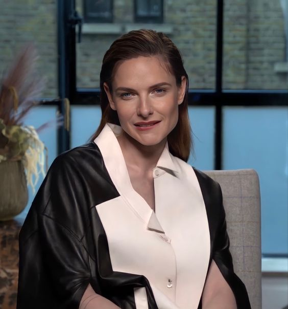 TheCinesthetic's tweet photo. Happy 43rd Birthday to Rebecca Ferguson! https://t.co/e2YnF4mImr