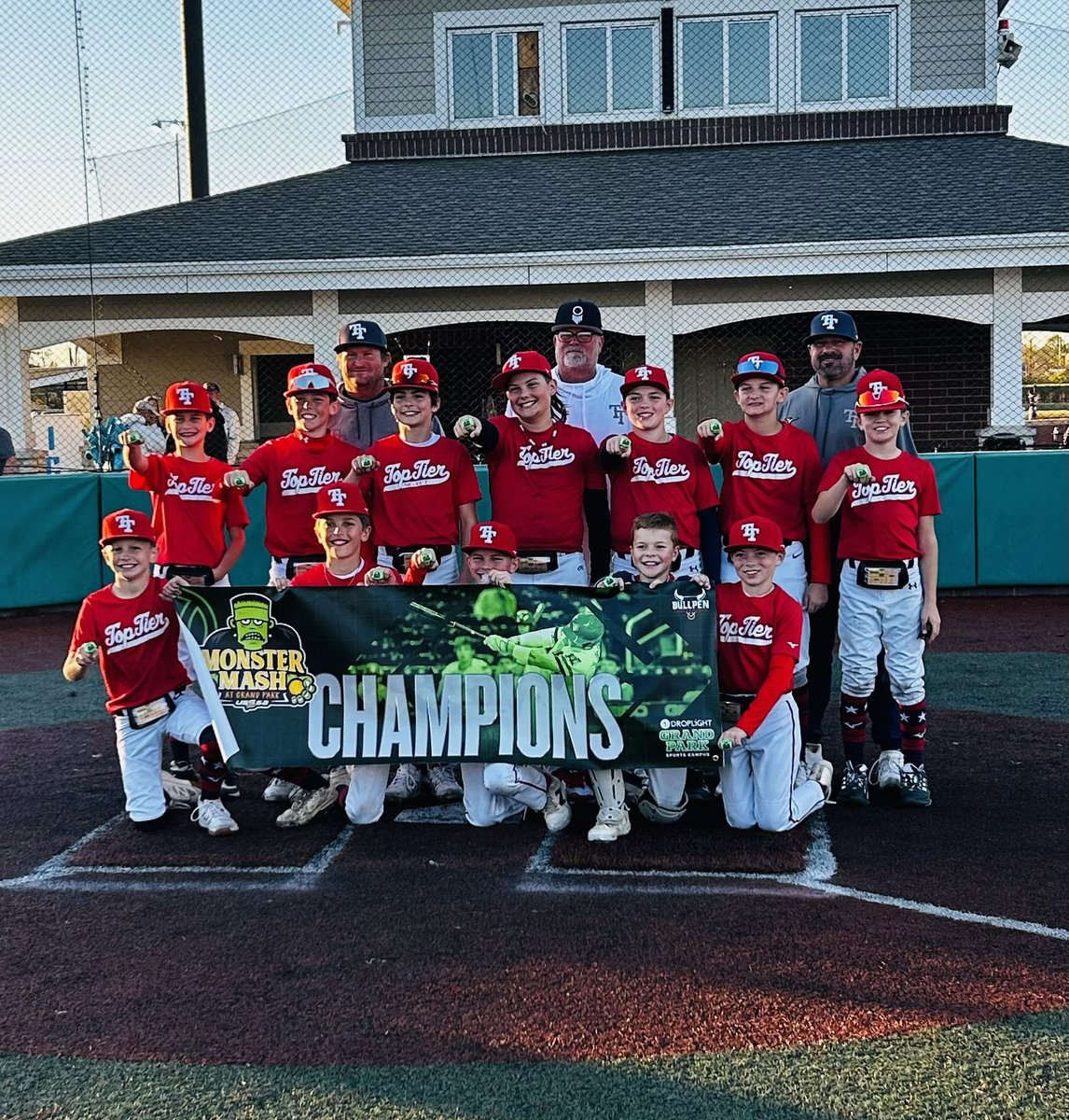 PhilSanchezTV's tweet photo. Congrats to Shea and his Top Tier teammates — USSSA Monster Mash 12U Open Champs. 

#RollTier 

⚾🏆 https://t.co/kZpotfnTlL