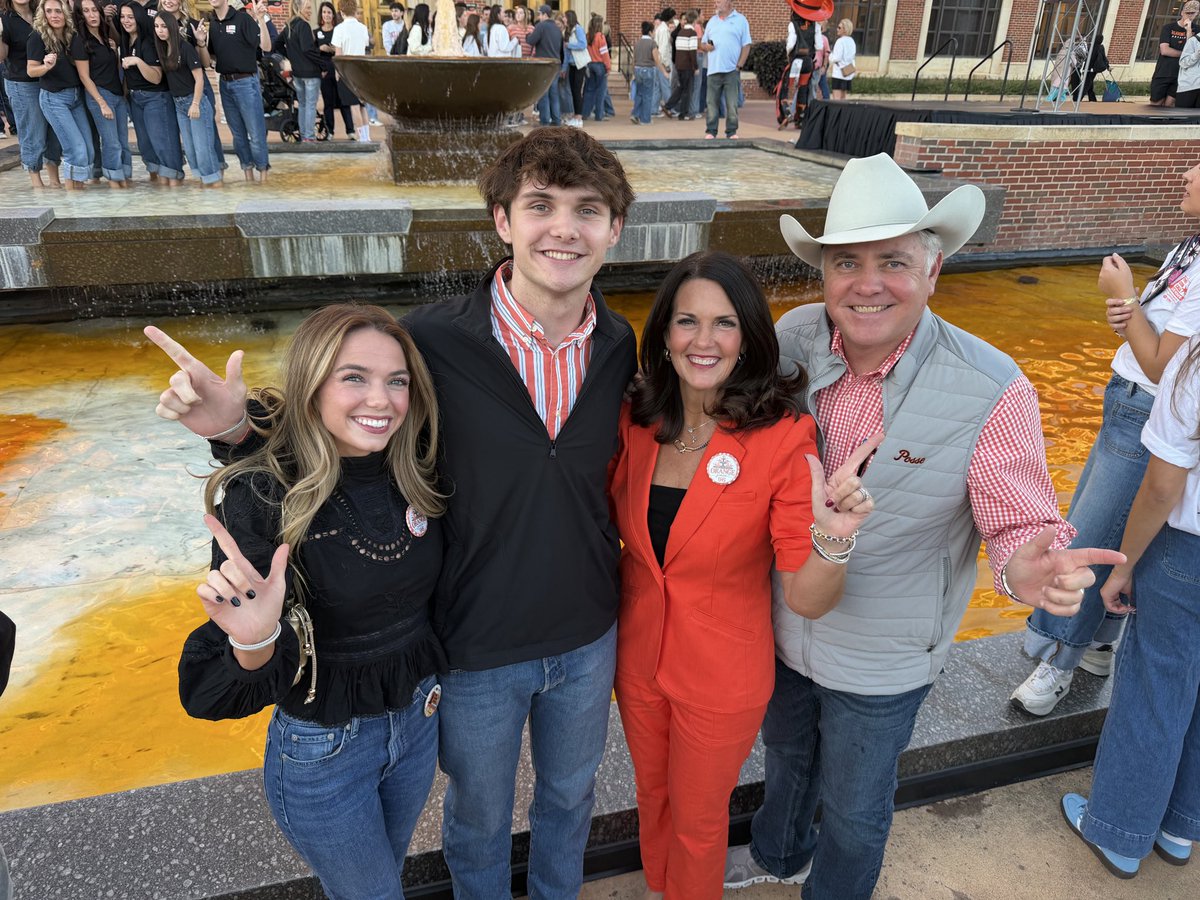 cowboyvoice's tweet photo. America’s Greatest Homecoming celebration is officially underway! It’s good to be us! #GoPokes https://t.co/6RJrnKRYk3