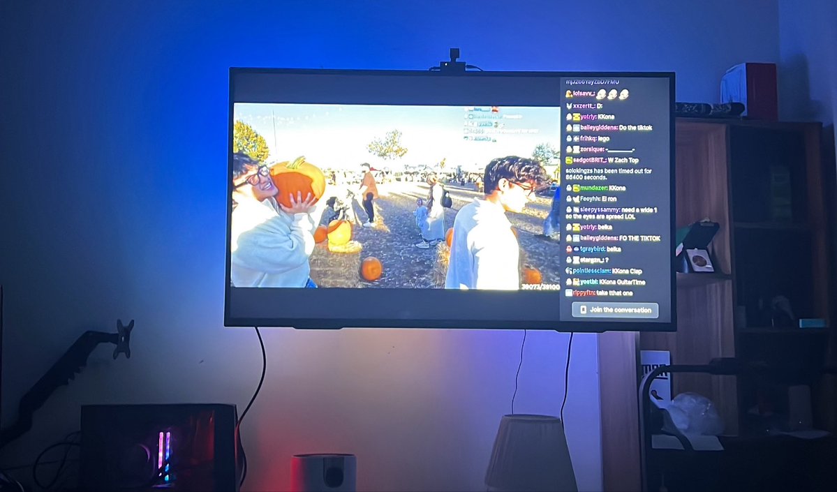 IdrisVance0rql's tweet photo. Is this peak life? https://t.co/45pRd4Y5cU
