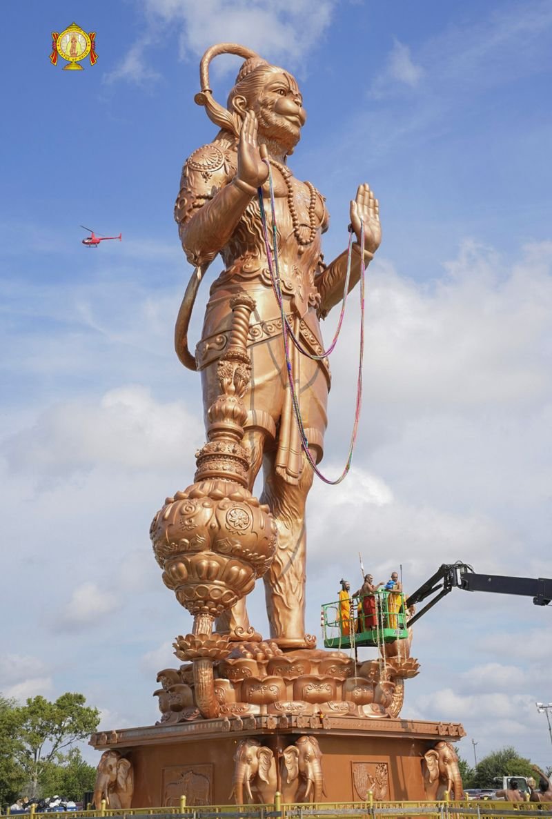 Vision4theBlind's tweet photo. The third tallest statue in the U.S. is a 90 foot statue of the Hindu god Hanuman in Houston, Texas. https://t.co/oyEwhWny7g
