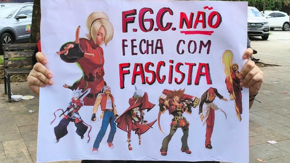 cladlless's tweet photo. "ai pq eu acho muito feio politizar a FGC"
 
Eu no ato sendo horroroso: https://t.co/p6IqRZe17v