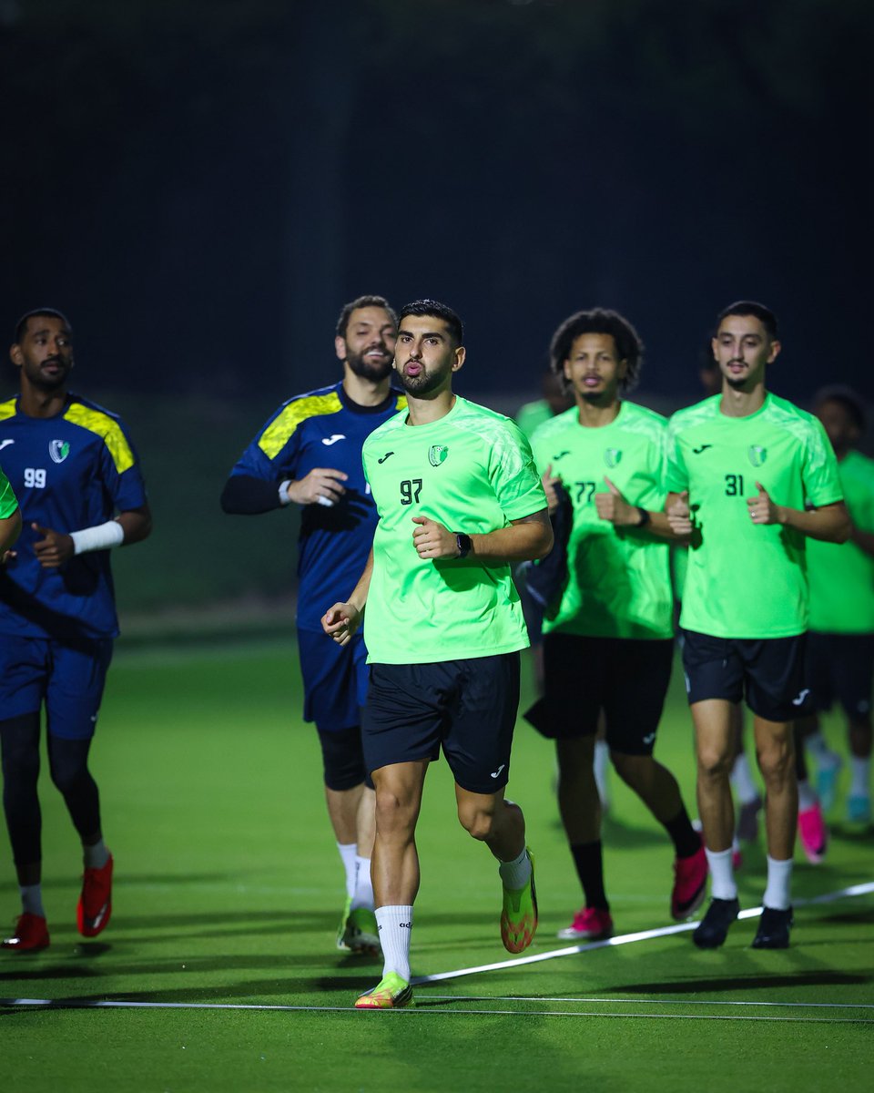 Alwaab_SC's tweet photo. Back to work 💪🏼💚🔥
#الوعب
#نرتقي_بالطموح | #AimHigher https://t.co/dhLTIixpfA
