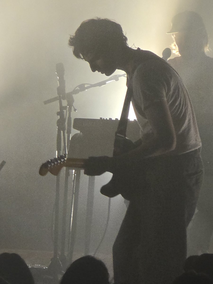 chronicallyfoah's tweet photo. a few more pics from last night in portland https://t.co/PRjw5csquc