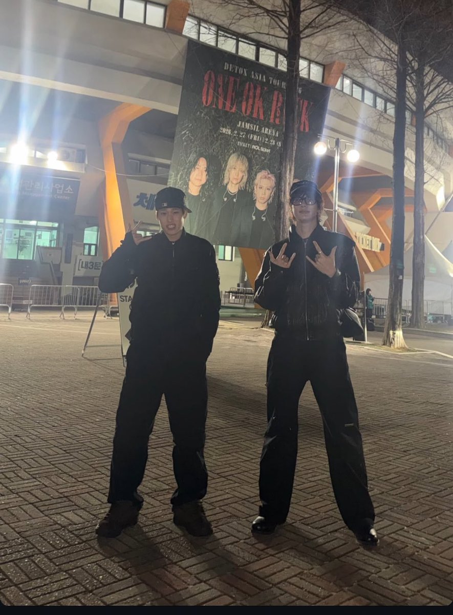 iloveboki's tweet photo. 막내랑 막내 https://t.co/dJ6mBKGXy6