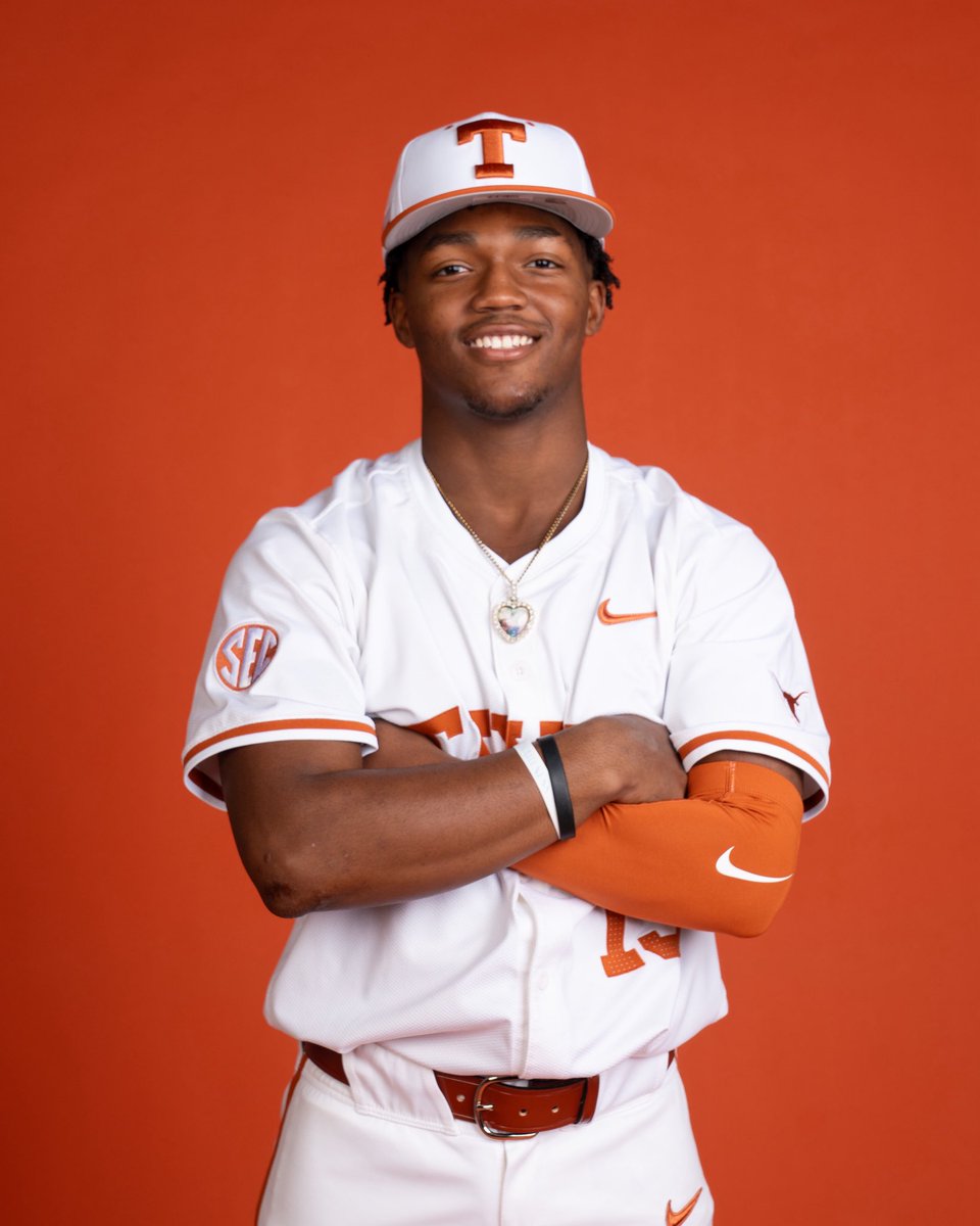 bsblbuzz's tweet photo. BREAKING: Rylan Jenkins has announced his commitment to Texas.  

Jenkins is ranked the No. 27 overall player nationally and the No. 5 player in Georgia in the class of 2028. https://t.co/V2590kIoTE