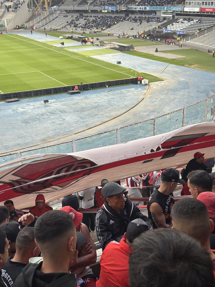 SantiiFerretto's tweet photo. Como vos, como yo y como todo el país menos algunos. https://t.co/kSkAx8yyf3