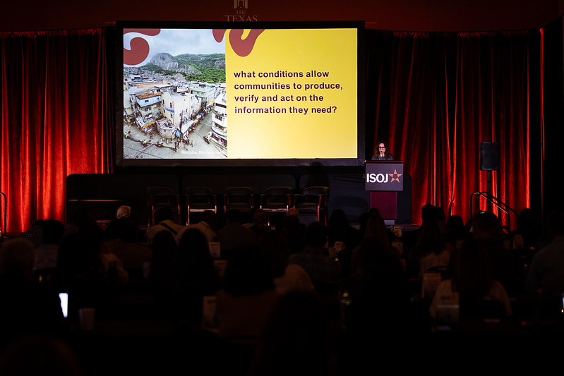 ISOJ2026's tweet photo. Ponentes de ISOJ sostuvieron que, para reconstruir la confianza, las organizaciones de noticias deben volverse más útiles para las comunidades a las que sirven y replantearse la manera en que crean y sostienen valor. #ISOJ2026
https://t.co/6BK9M7VkCU https://t.co/fMSQb58NVQ