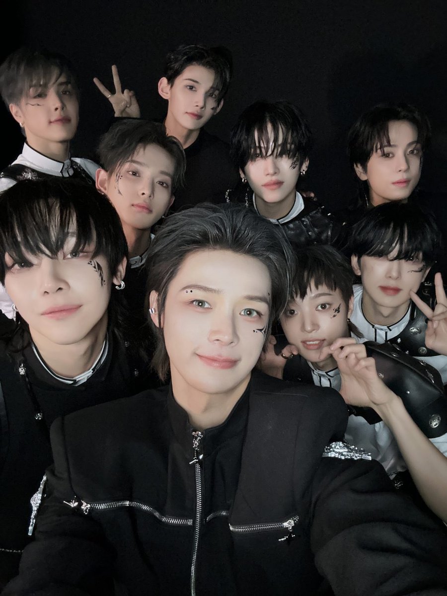 15cho5monakan's tweet photo. I vote  #andTEAM for Fan’s Choice Male at #2026MAMAVOTE https://t.co/5Hn6ayfA8a