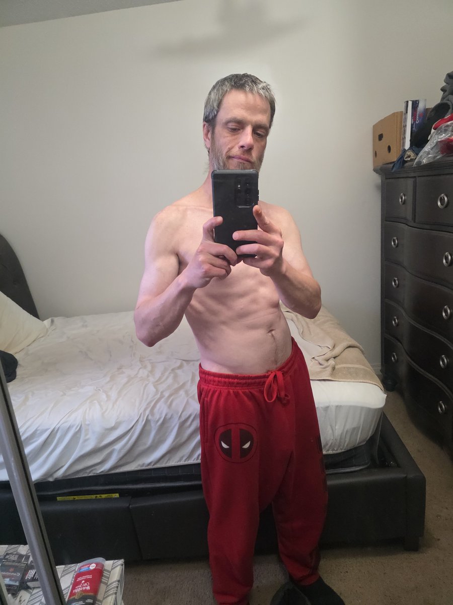 DerekNelson1984's tweet photo. Bored looking for some fun in Edmonton Alberta Canada https://t.co/TCefmIqATj