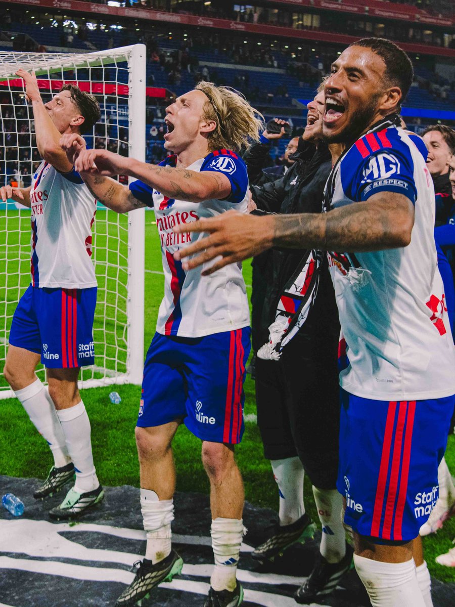 OL's tweet photo. On ne se lasse pas de ces images 😍

#OLOGCN https://t.co/GoY6viDnVW