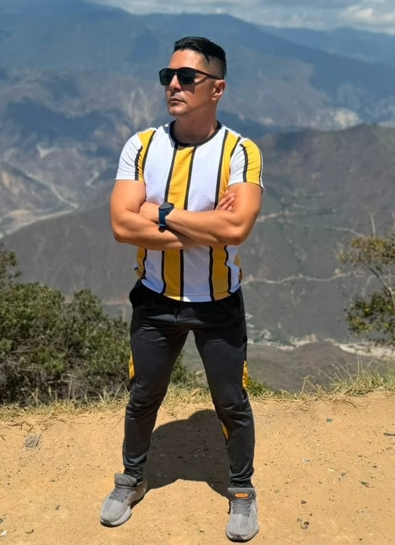 yerson_tabares's tweet photo. #Domingo #findesemana #parati #viral #conocer #chuday #amigos #hombre #hombres #fyp #amigos https://t.co/iFtLGKgW3K