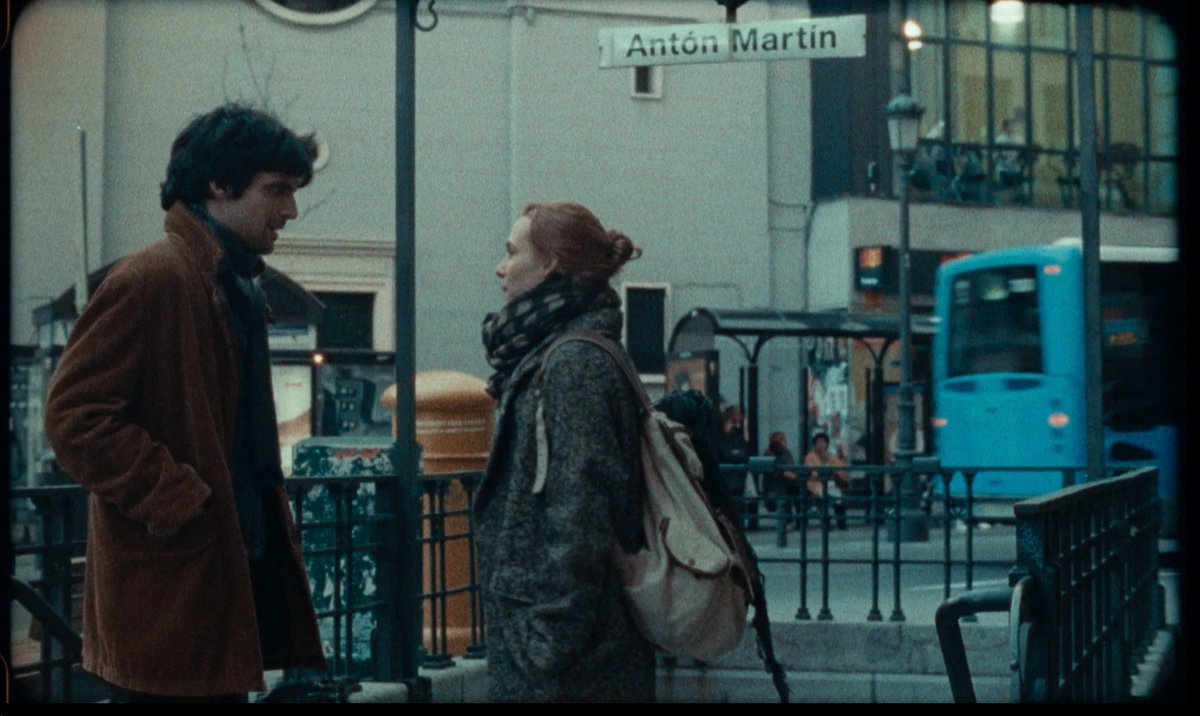 boromas's tweet photo. Los ilusos de Jonás Trueba en @Filmin: me ha encantado esta nueva edición con una foto en color muy bonita, muy Truffaut. El Madrid de la peli se ve con nostalgia porque ya no existe, es increíble que la peli solo tenga 13 años. https://t.co/YQD3UKykFq