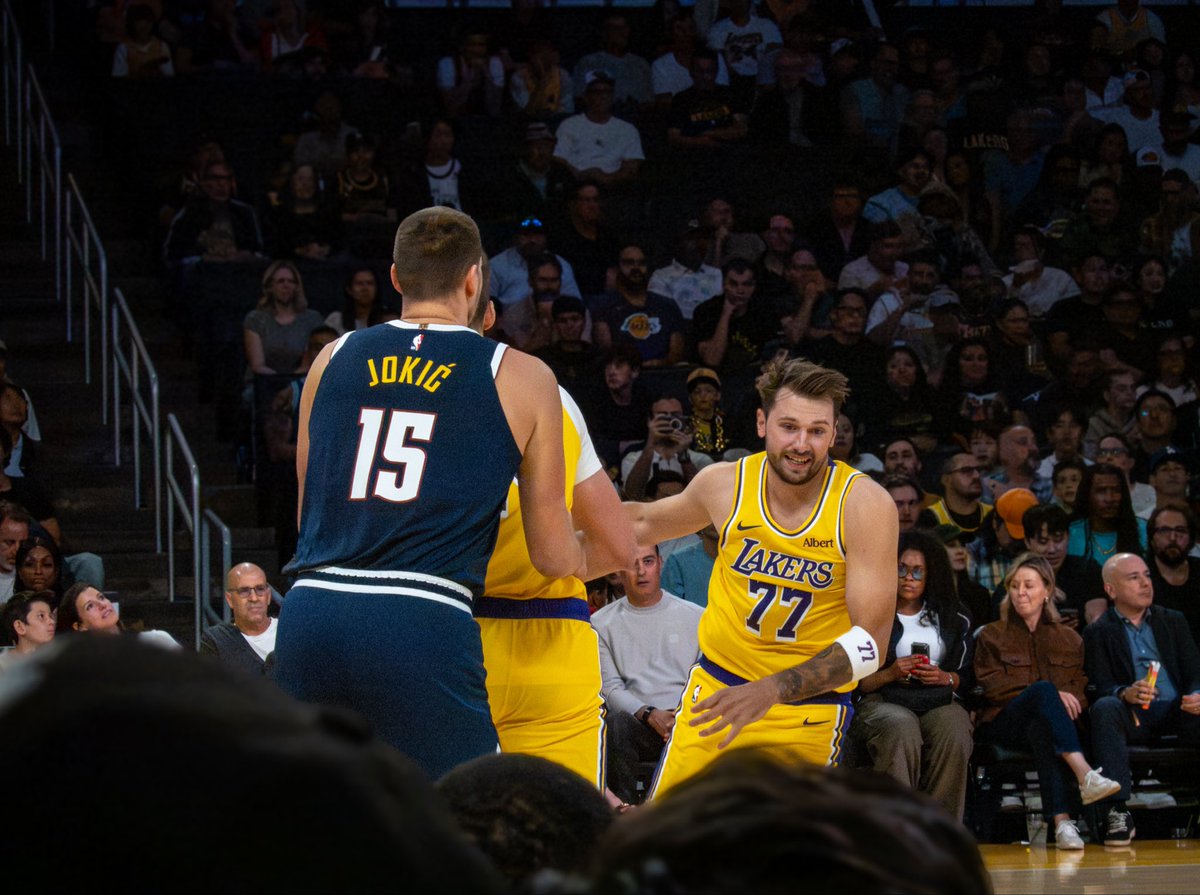 slothanova's tweet photo. more photos from Lakers v Nuggets preseason https://t.co/2l7QDUdGuF
