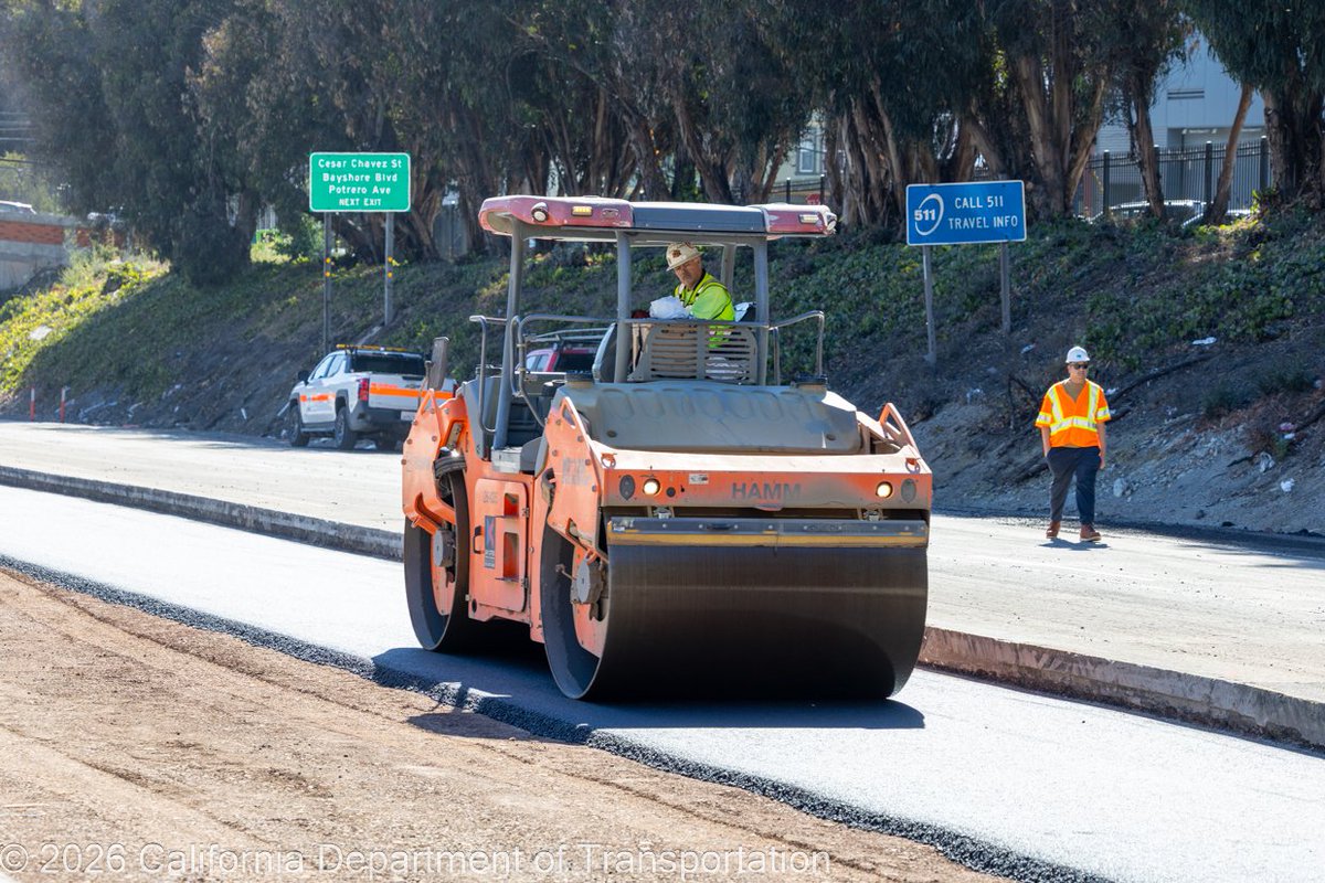 CaltransD4's tweet photo. ✨Reopened! All SB U.S. 101 Bayshore Freeway (Hospital Curve) lanes &amp; One NB Lane Reopened 

👏Many thanks to outstanding weekend crew who worked around the clock to complete project ahead of schedule.
👉Grinding operations to begin in weeks to smooth out the road on NB US 101. https://t.co/BEdrUDpYCk