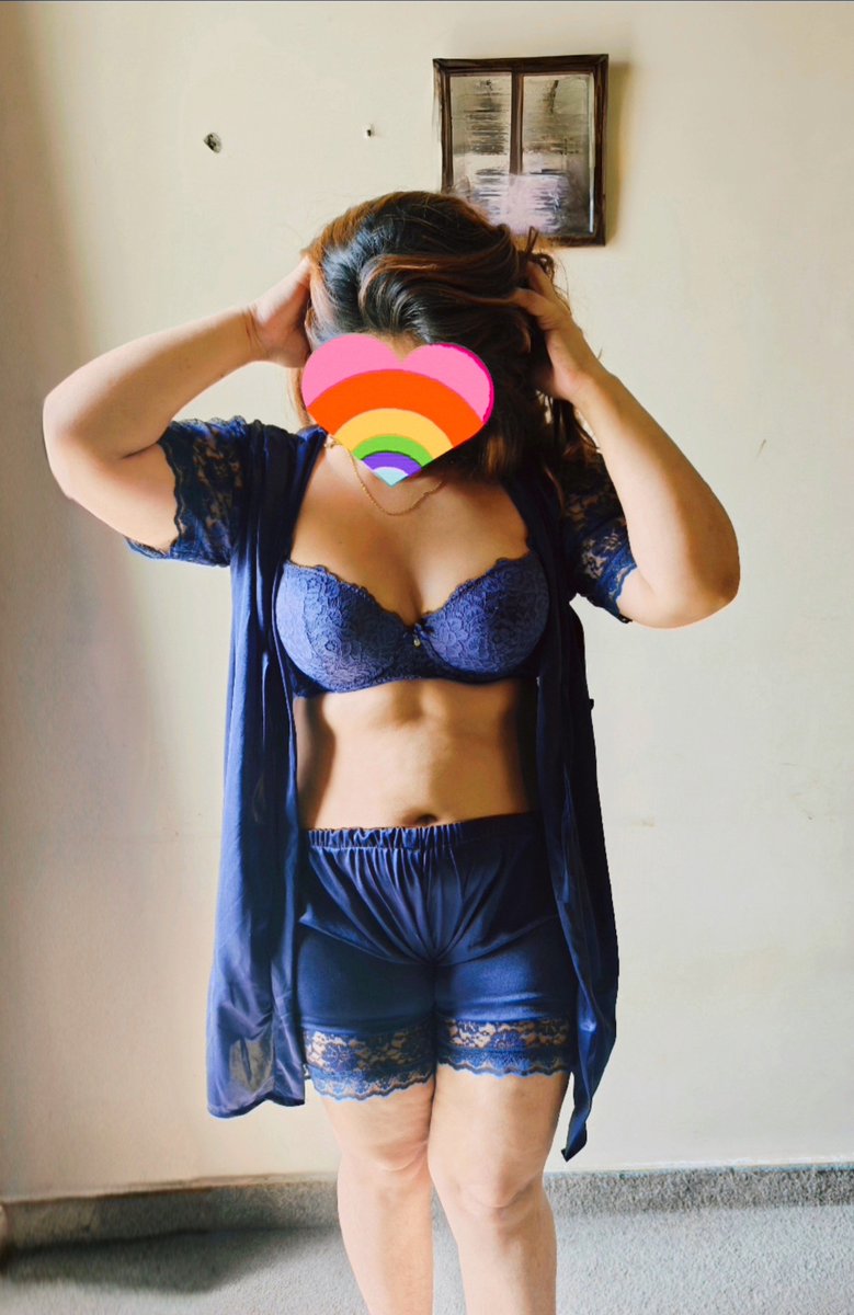 openkinks's tweet photo. rate her https://t.co/6UkWhDZw1f
