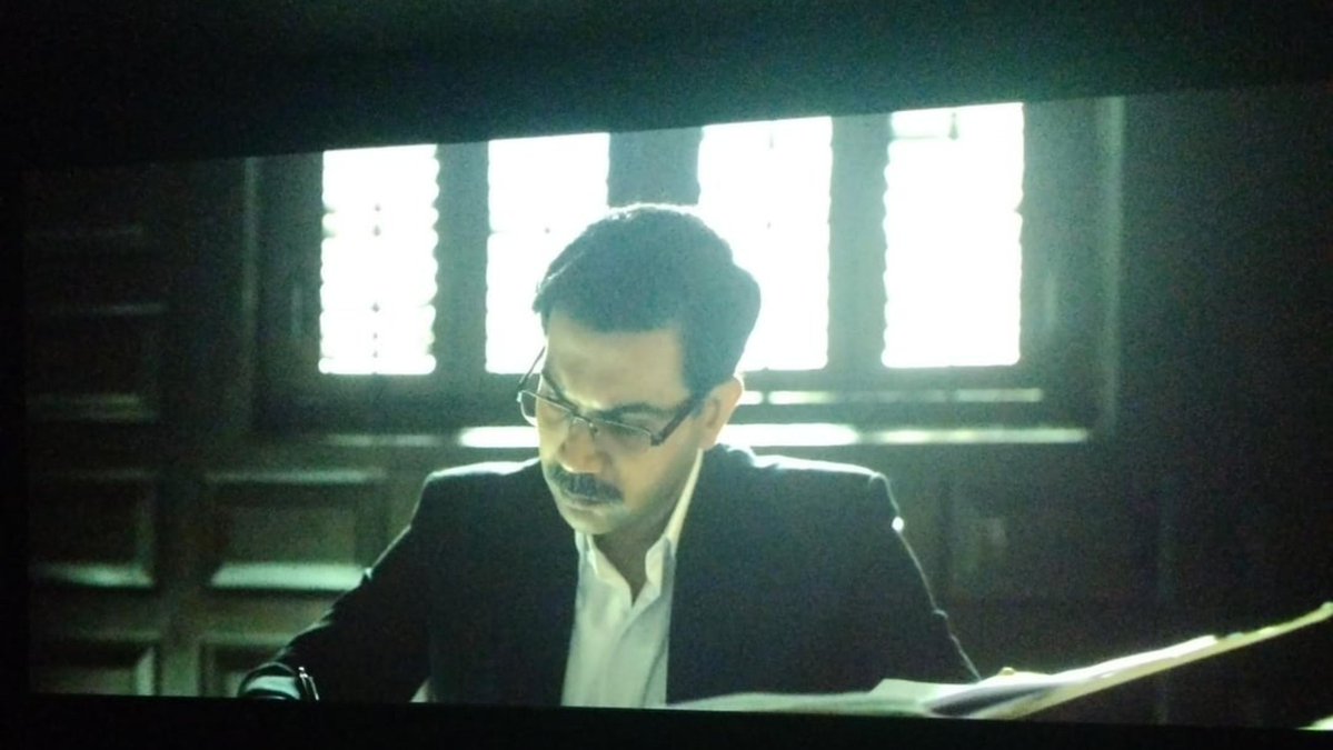 Aayushkashyap03's tweet photo. Watched 'Prahaar' last night. While watching the movie There was a scene that made me cry.

The Testimony of a little girl in the courtroom, who identified the Ajmal Kasab as accused. She lost her mother in the firing at CST Station.
#Prahaar #PrahaarReview
@RajkummarRao https://t.co/s38Z6PQlQX