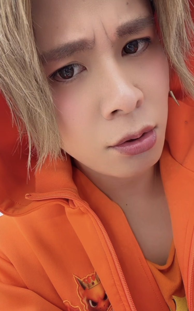 kotomamchan's tweet photo. 撮影お疲れ様☺️🧡
生配信だとぉ⁉️😳夜が楽しみになったよ嬉しい⭐️🌟
#生配信予告
#リアルピース https://t.co/D7ppogCNaV