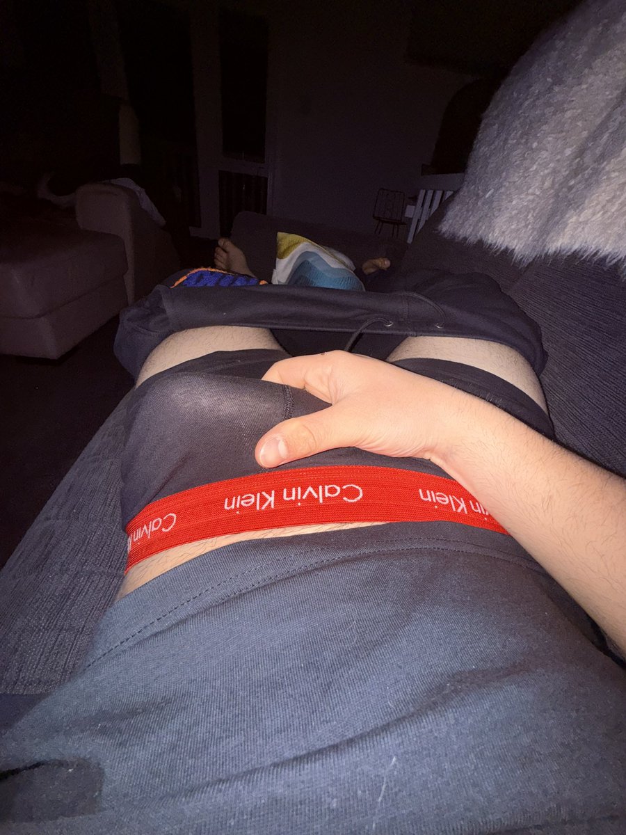 PoolTapia656111's tweet photo. Activo con con mi pene listo para tírarte la leche en la los cachetes #chilehot #nsfw #nsfwtwt #chilenacaliente #nsfw https://t.co/HRzHMbTfLE