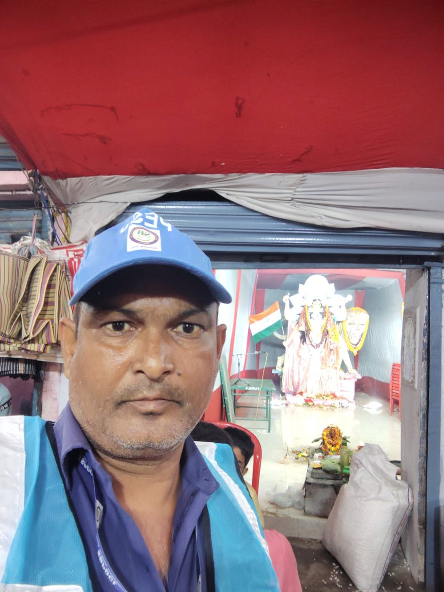 ESDBankipur's tweet photo. Durga Puja 2026 में श्रद्धालुओं की सुविधा और सुरक्षित विद्युत व्यवस्था के लिए हमारी टीम पूरी तरह मुस्तैद है। 

अस्थायी नियंत्रण कक्ष से लेकर विद्युत पोल की सुरक्षा तक, हर जरूरी तैयारी पर विशेष ध्यान दिया जा रहा है... https://t.co/sHMGXkI8ll
