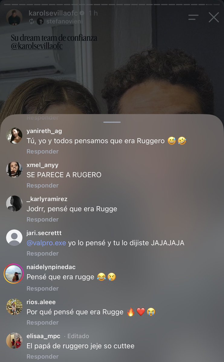 sofimaura's tweet photo. TENGO CERO DUDAS DE QUE KAROL LE VA A MOSTRAR ESTO A RUGGERO Y SE VAN A CGAR DE RISA HELPPPPPPPPP https://t.co/IXPWpvacLv