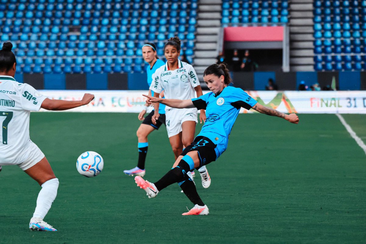 RevistaDeporbox's tweet photo. Las Piratas cayeron ante Palmeiras ⚽🏴‍☠️

Las dirigidas por Mariana “Pomu” Sánchez, disputaron el segundo encuentro de Belgrano en la Copa Libertadores Femenina 2026.
            https://t.co/LDlsiNCO8t https://t.co/IHvDCefY5X
