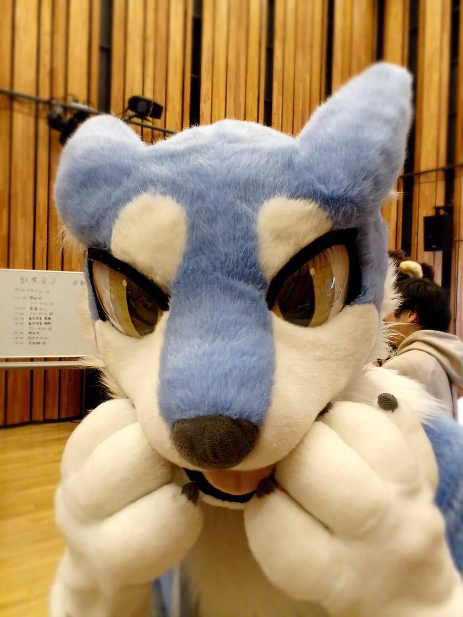 umasou23's tweet photo. 今回の個人的課題写真顔面どアップ写真。
ポートレート撮影キャラさんだと顔が認識されなくて出来ないと思ってたけど、食事モードなら範囲指定で撮影できるから顔だけくっきり撮影できるね❗
#獣煮会3 https://t.co/kRXuTUlAw3