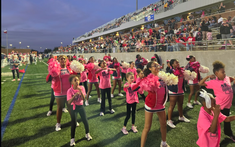 ManvelHS's tweet photo. Thank you to all our Mini Cheerleaders who came out to the game on Friday! https://t.co/foj5lFQ5gx