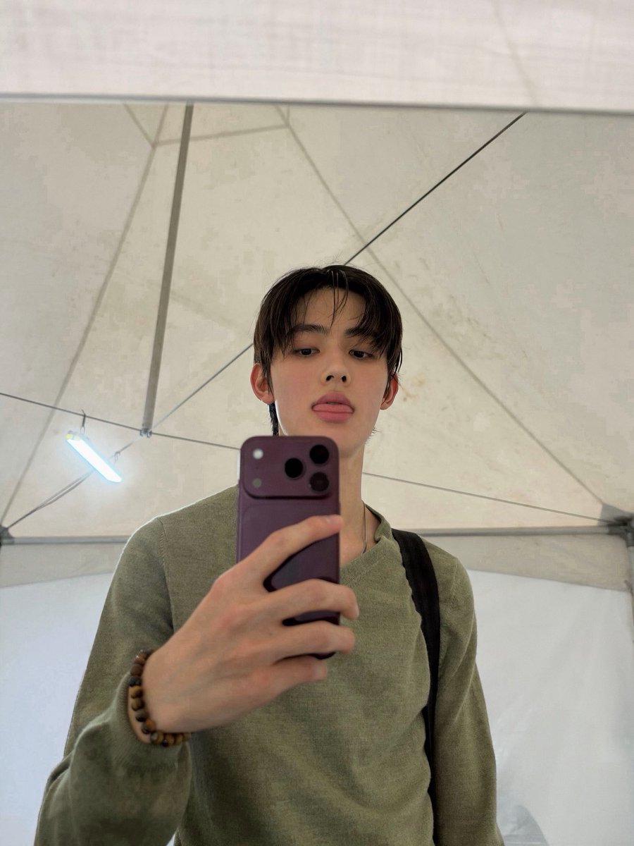 cortttttttiisss's tweet photo. 폰 바꾼 거 알겟다곸ㅋㅋㅋㅋㅋㅋㅋ https://t.co/WiHxIr1G7m