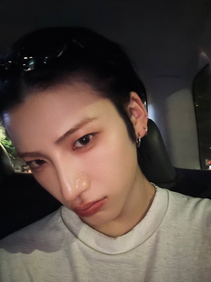 yefuudaa_'s tweet photo. #Lunéfm 🤍 https://t.co/nmlG75cHtJ