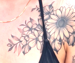 ebinlaw's tweet photo. @officallylauraB Most obvious AI.
Does burning cause your tattoo to change, too? And the side of your nose piercing? https://t.co/iLVS1RZRom