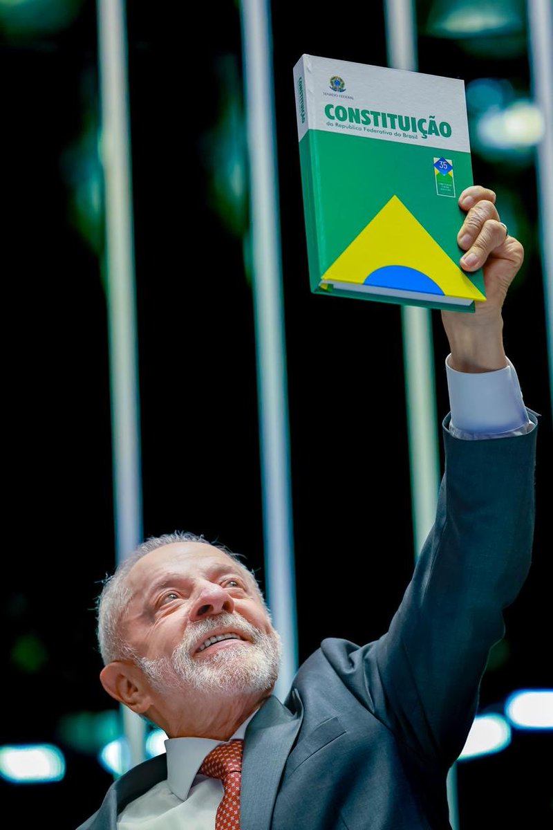 felipevallis's tweet photo. @LulaOficial @ricardostuckert Bora.. 
#LulaTemOMaiorExercitoDoMundo 
#LulaDandoShowNaBand 
#LulaPelaDemocracia 
#LulaSeuExercitoTeEspera https://t.co/4gfKwg0YXI