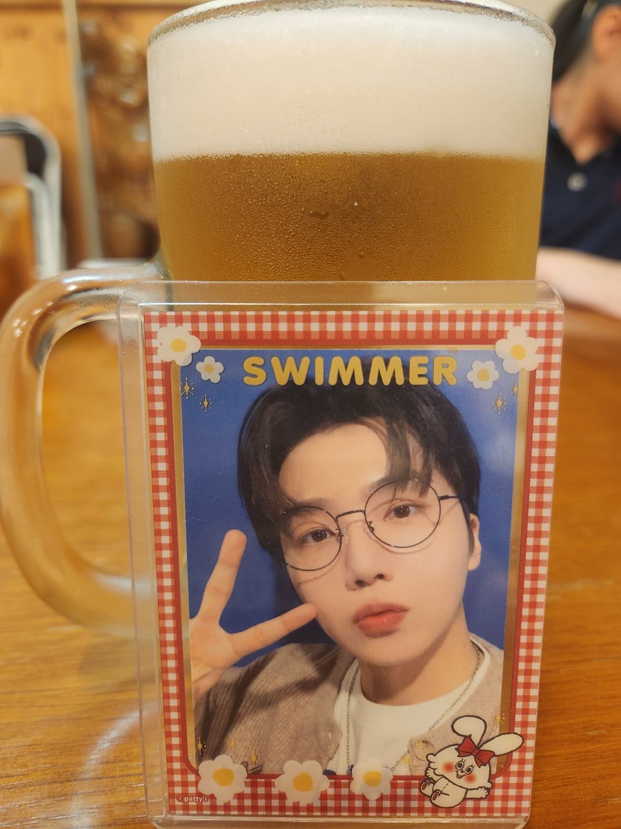 timva2020's tweet photo. ジノさんと…🍻（勝手に）
やっぱりメガネのジノが好きで… https://t.co/Pn0KFLeSZL